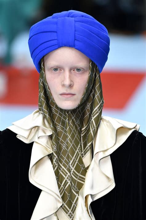 gucci türban|gucci turban fashion show.